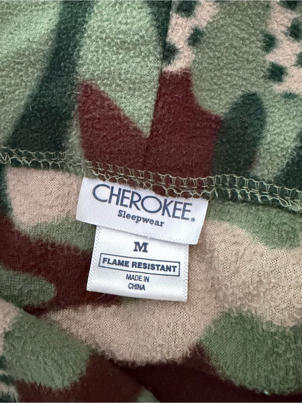 Cherokee Camo Robe - Medium - Picture 3 of 5